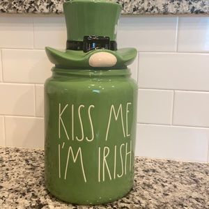 Rae Dunn cookie jar